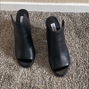 NWOT. Steve Madden black backless bootie.